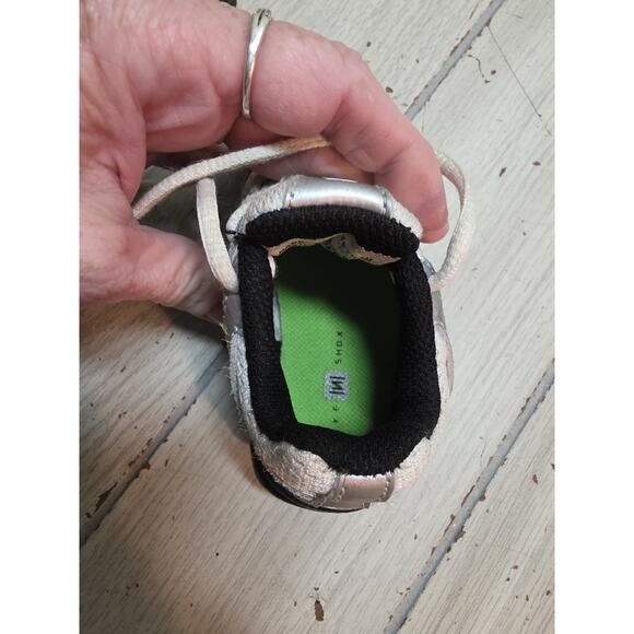 Nike Shox Baby Sneakers Green Low Top Lace Up Silver Toddlers Shoes 3C - Picture 4 of 7